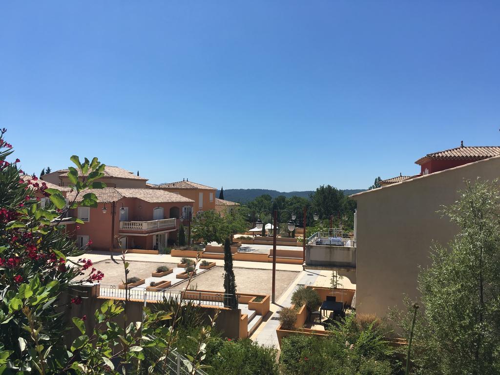 Appartement Dans Residence - Le Domaine De Camiole Callian  Εξωτερικό φωτογραφία
