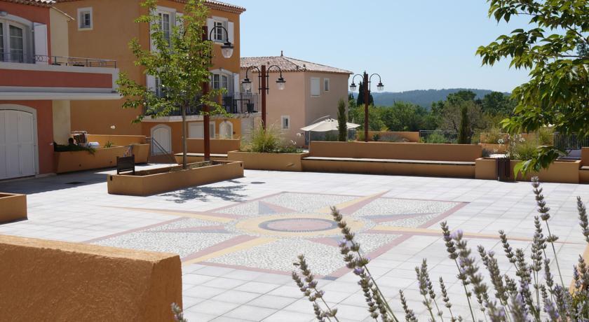 Appartement Dans Residence - Le Domaine De Camiole Callian  Εξωτερικό φωτογραφία
